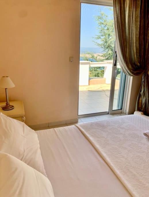 Marine'S Lux Villa:Golden Sunset Kalamata Exterior foto
