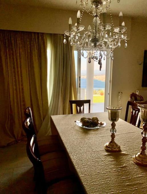 Marine'S Lux Villa:Golden Sunset Kalamata Exterior foto